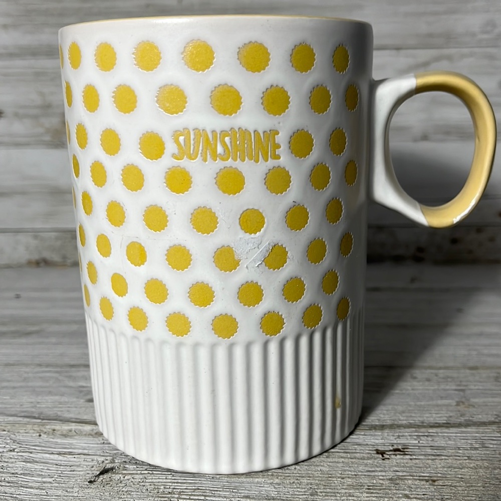 Sunshine 10 Strawberry Street Coffee Mug Polka Dot Sun Oversized Unique